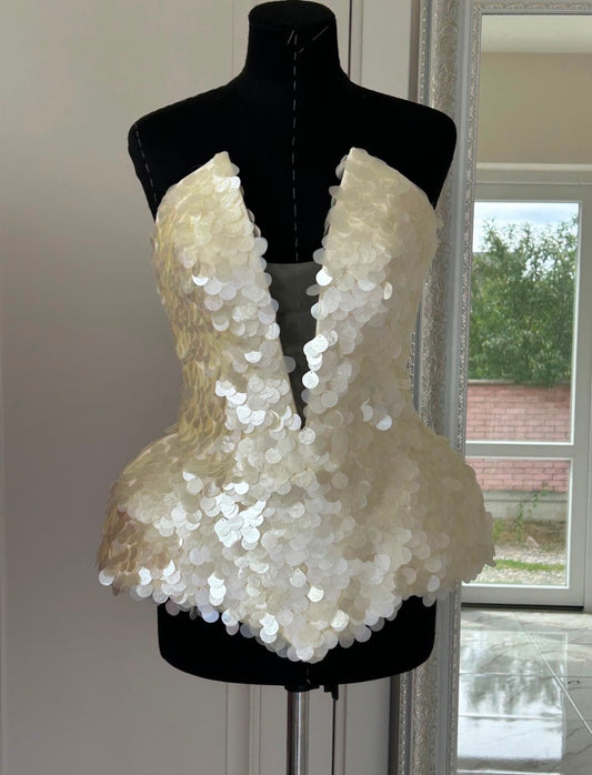 Corset sequin