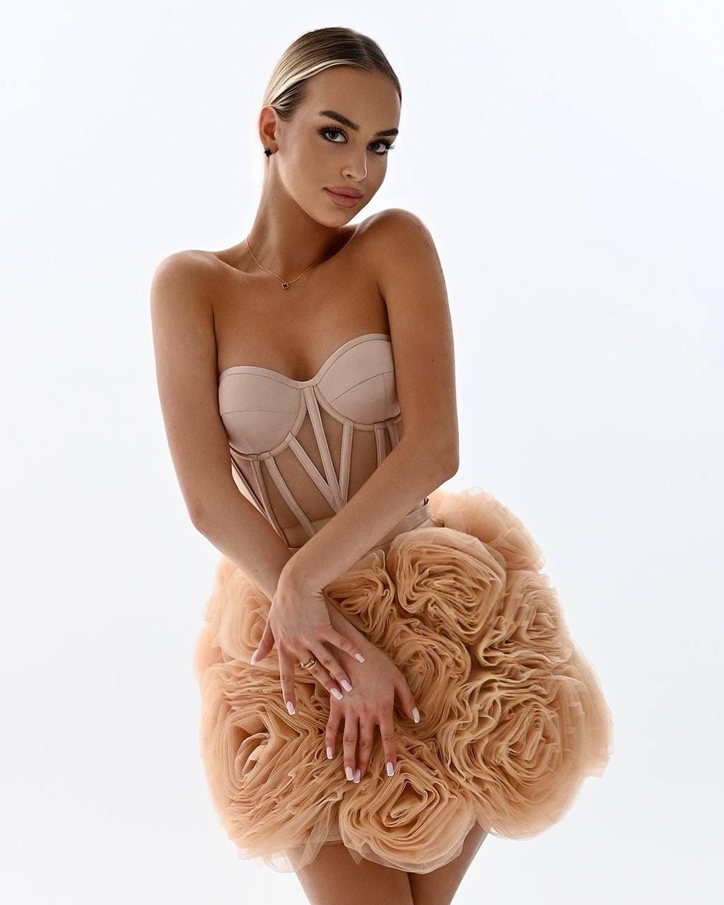 Beige dress flower